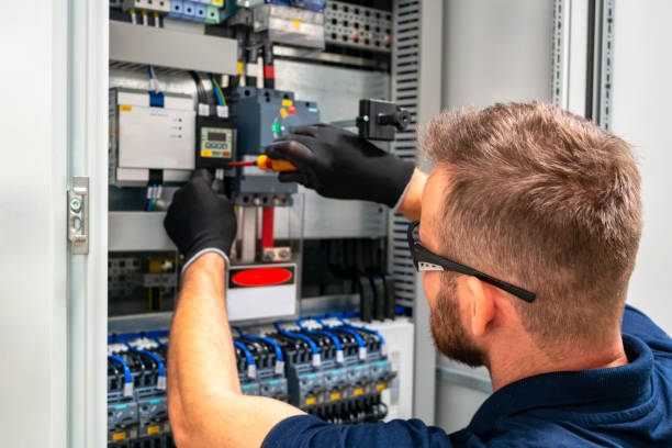 Best Affordable Electrician  in Quinlan, TX